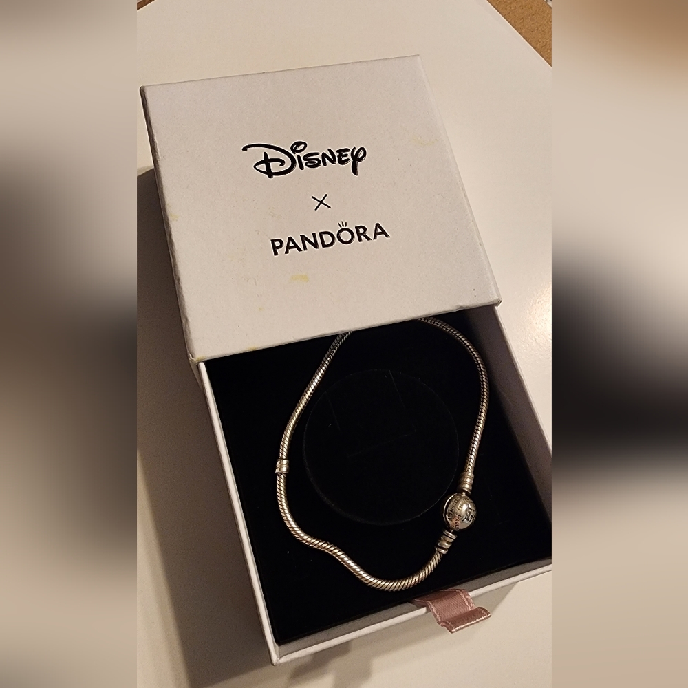 Pandora Disney Park Exclusive Bracelet 8.7 inch